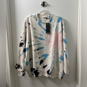 Levi’s tie dye sweater. Size L. Unisex
